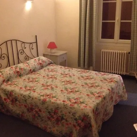 Restaurant Le Central Hotell Châteaurenard